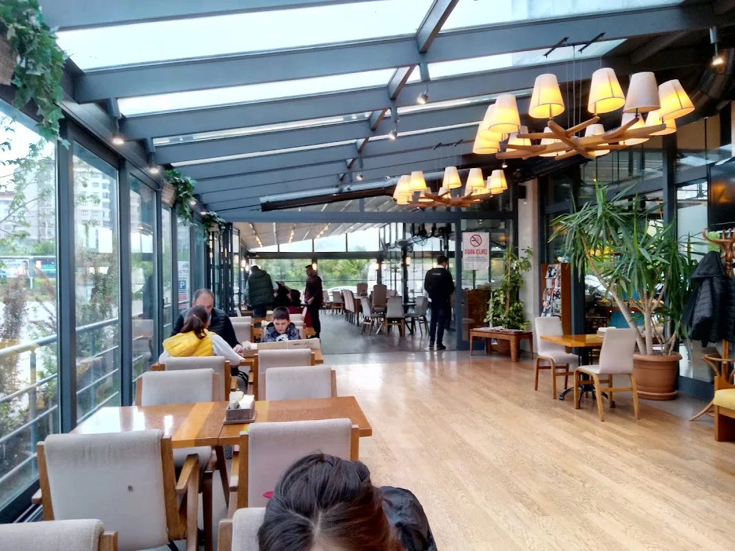 FUNDA CAFE&PATISSERIE yaşam kent