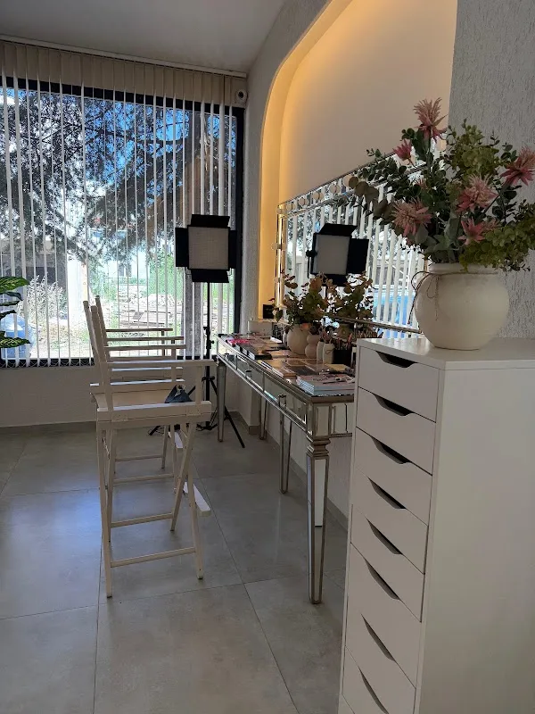 Eda Seyran Beauty Lounge.
