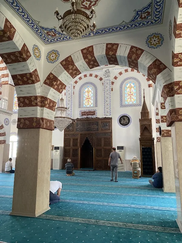 Nomanoğlu Camii