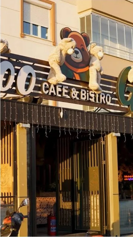 Yoogii Cafe & Bistro