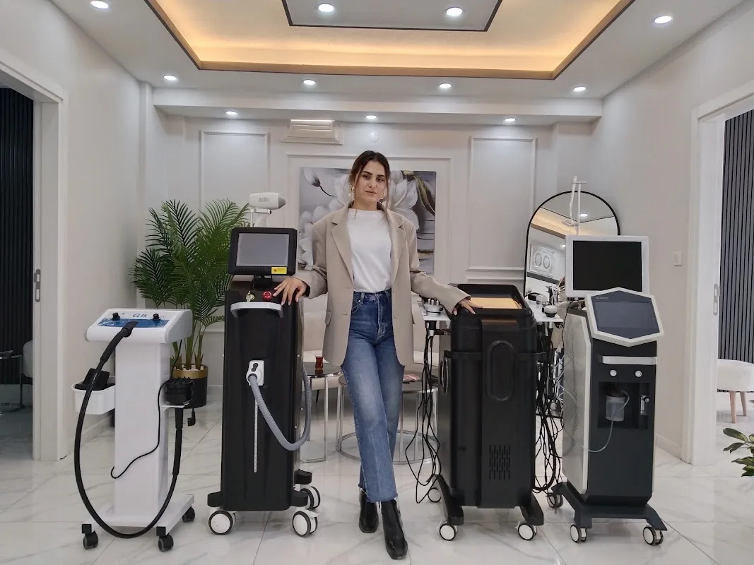 CANSEL KAYNAR BEAUTY CENTER