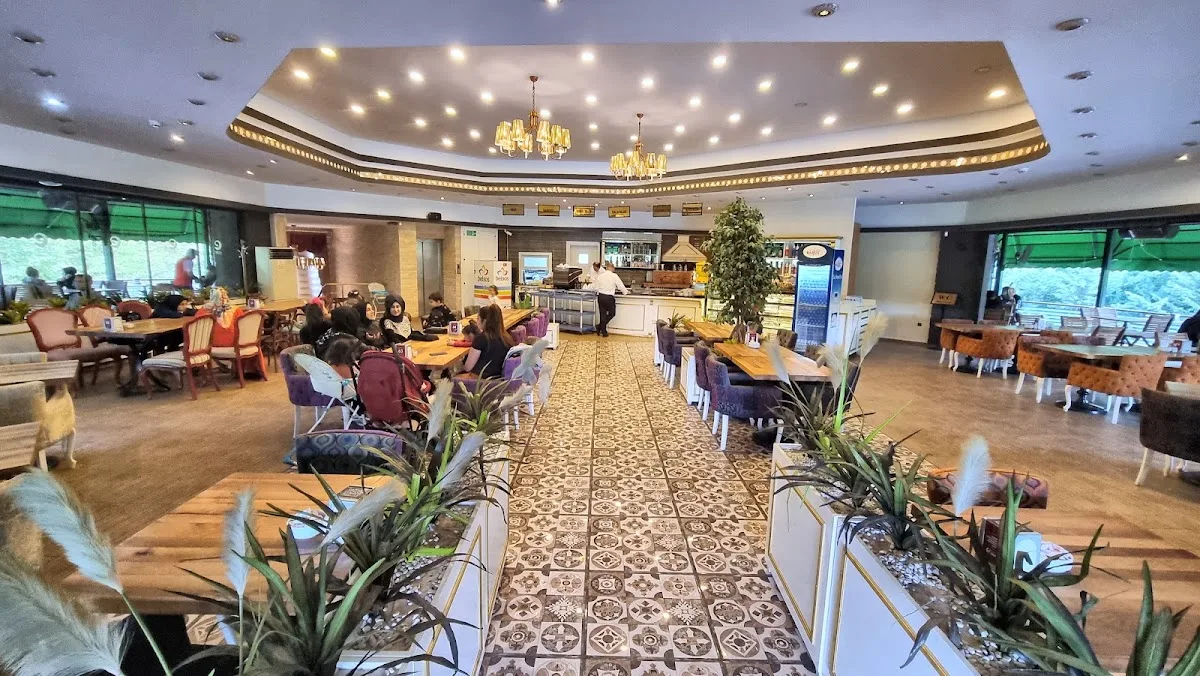 Belsos Hürriyet Cafe ve Bistro