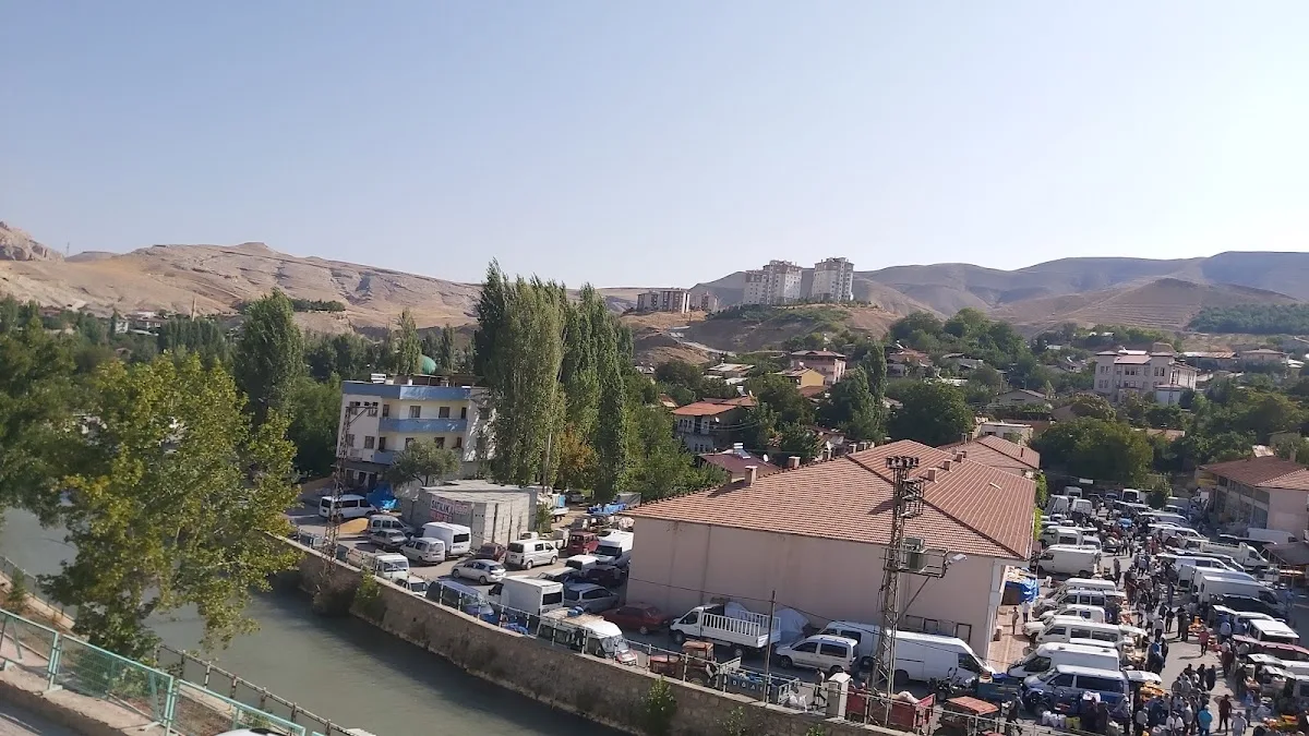 Belediye Çay Bahçesi