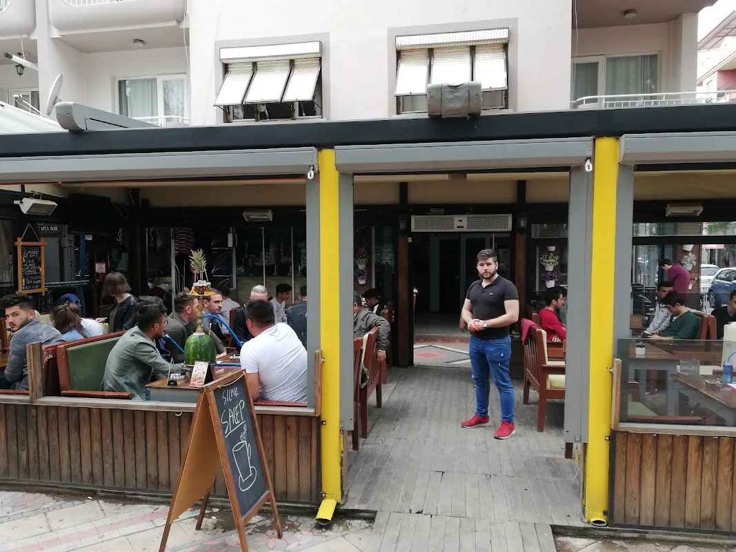 Lavita Cafe & Nargile