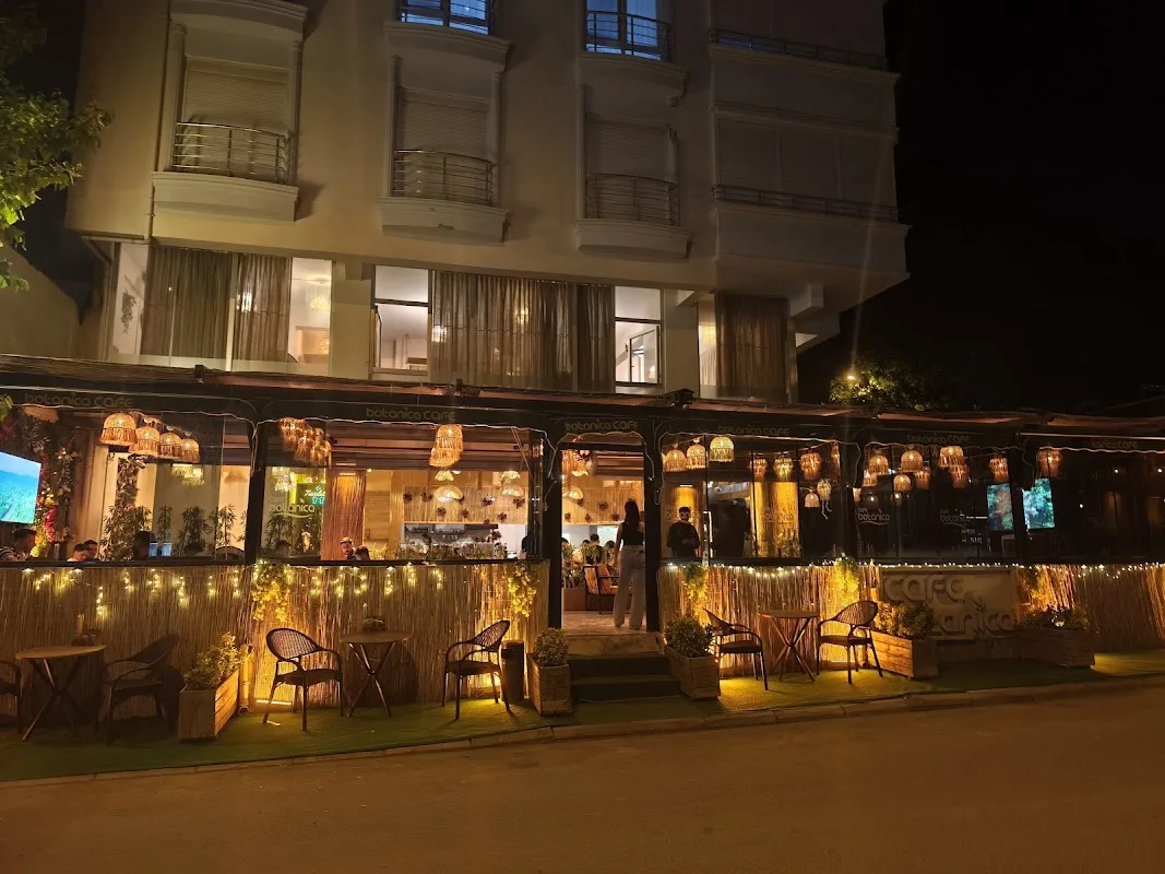 Botanica Cafe Çarşı