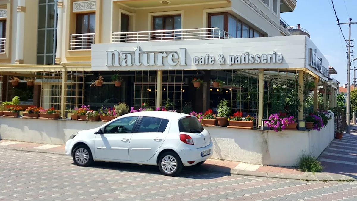 Naturel Cafe & Patisserie