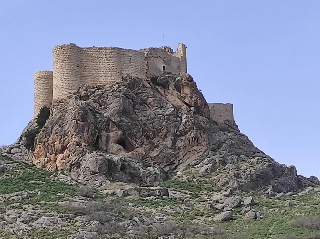 Dumlu Kalesi