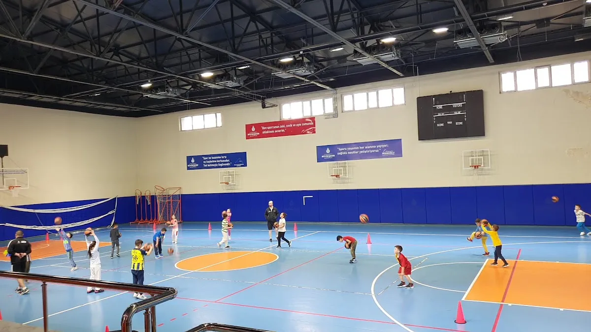 İBB Tevfik Aydeniz Spor Tesisi