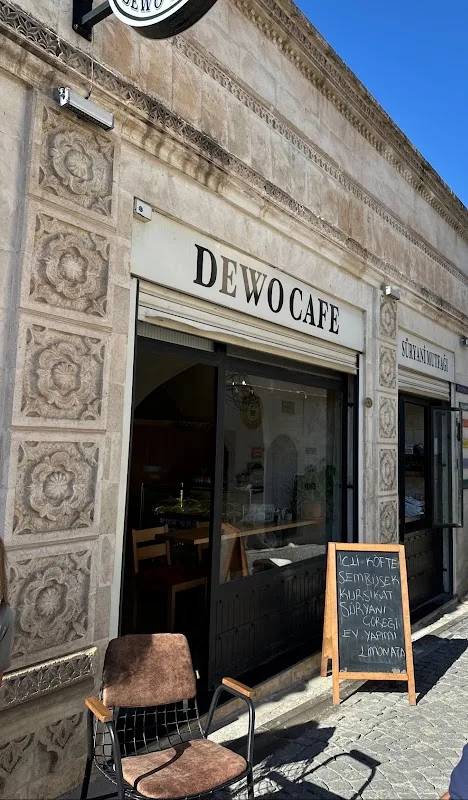 Dewo Cafe