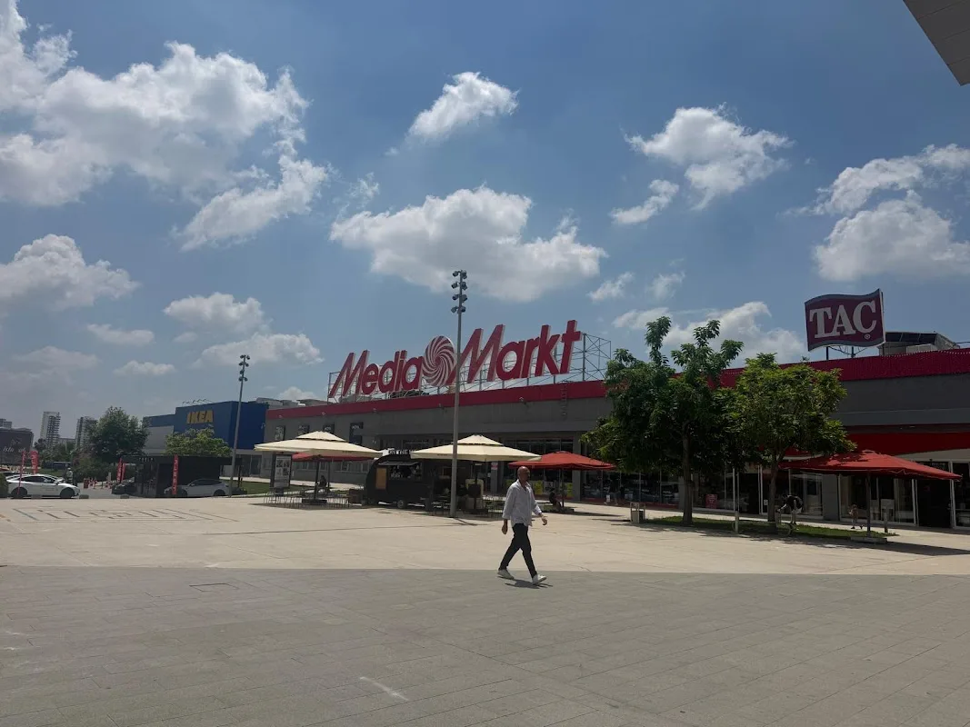M1 Adana Alışveriş Merkezi