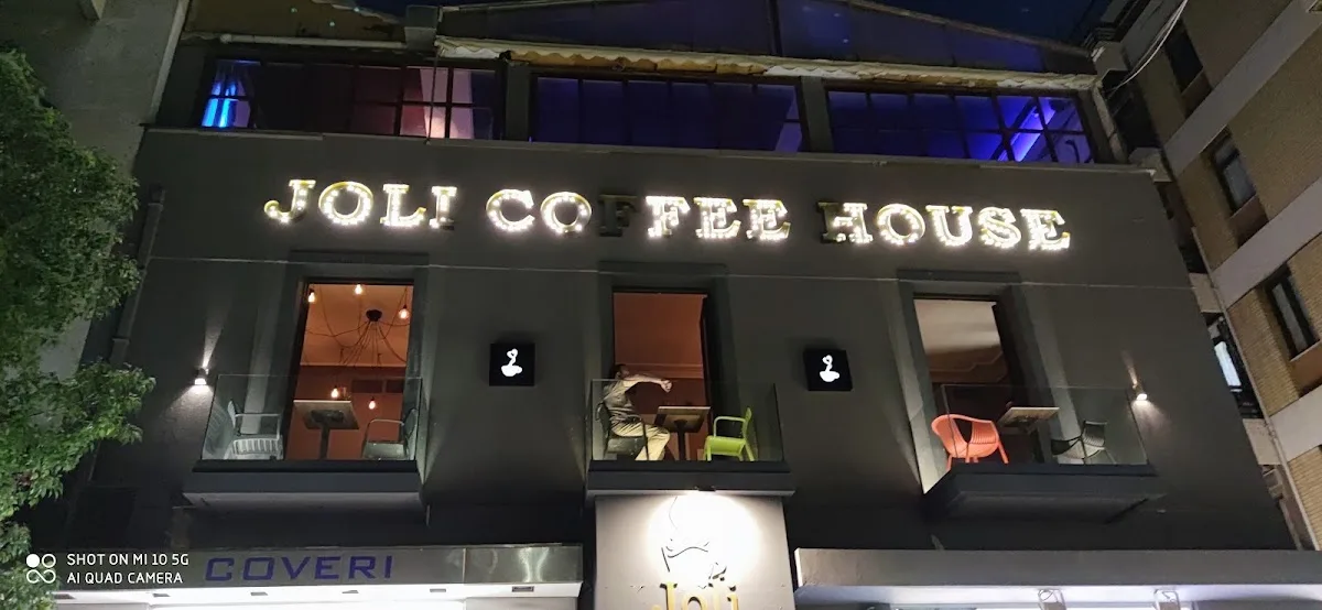 Jolly Cafe