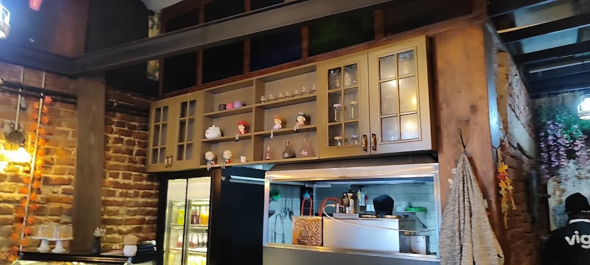 Ahenk Cafe