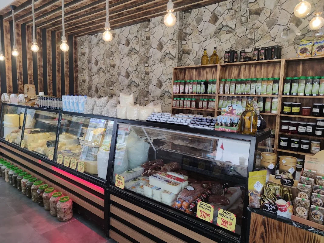 KÖYCEĞİZ ŞARKÜTERİ'M & CAFE