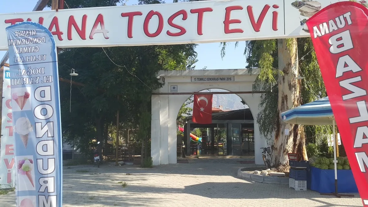 Tuana tost evi