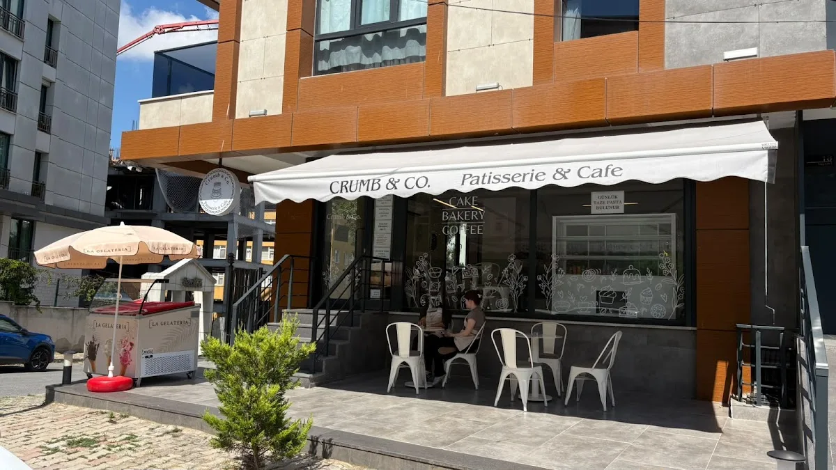Crumb Co. Patisserie & Cafe (Pastane, Özel Tasarım Pasta)