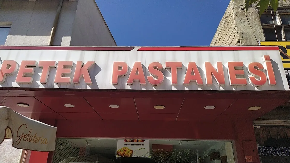 Petek Pastanesi