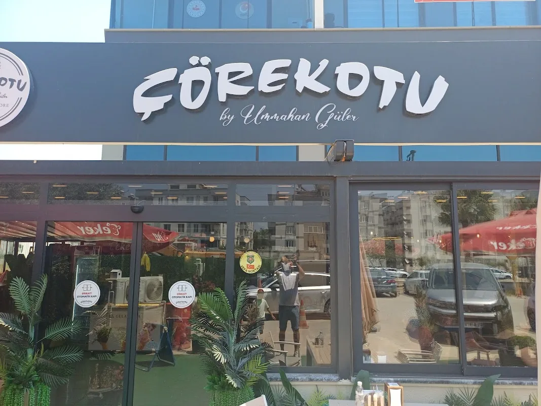 Çörekotu Cafe by Ummahan Güler