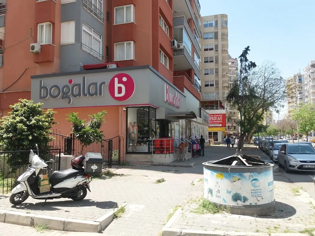 Boğalar Alışveriş Merkezi - Barış Manço