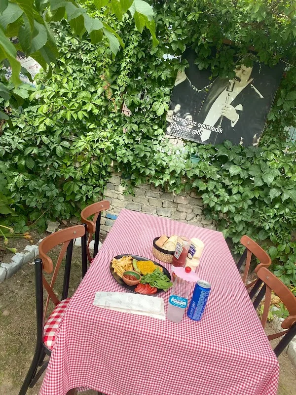 pitikare Cafe & Restoran