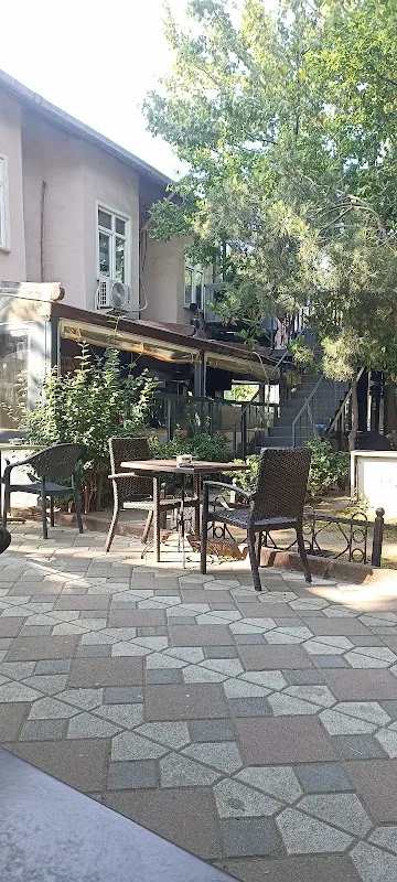 Gül kafe