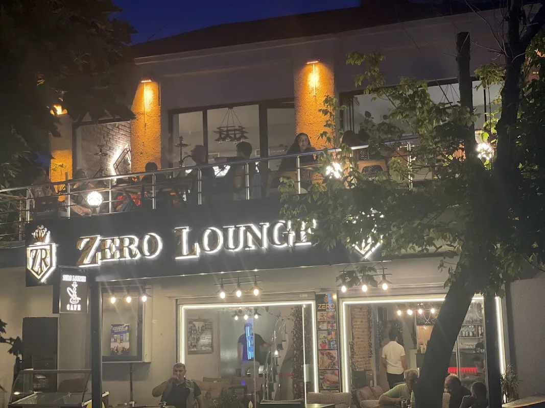 ZERO LOUNGE CAFE