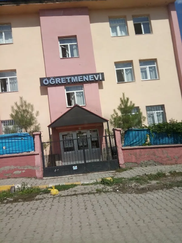 Varto Öğretmenevi