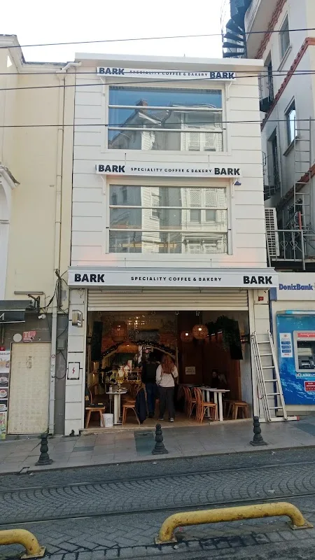 BARK Coffee & Bakery