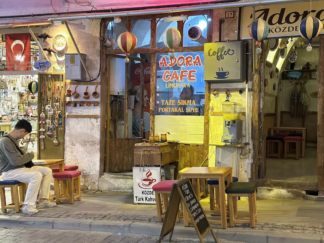Adora Cafe