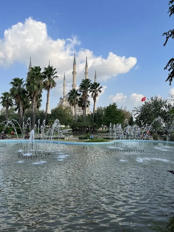 Seyhan Yardım Otopark