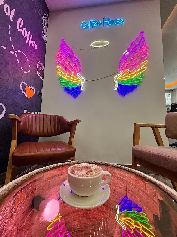 Akkuş Coffee House