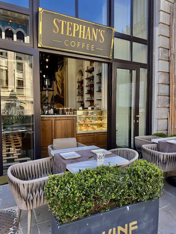 Stephan’s Coffee • Desserts • Cocktails Sirkeci