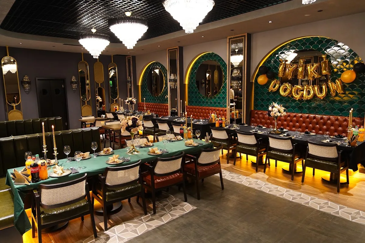 Elegante Lounge Restaurant