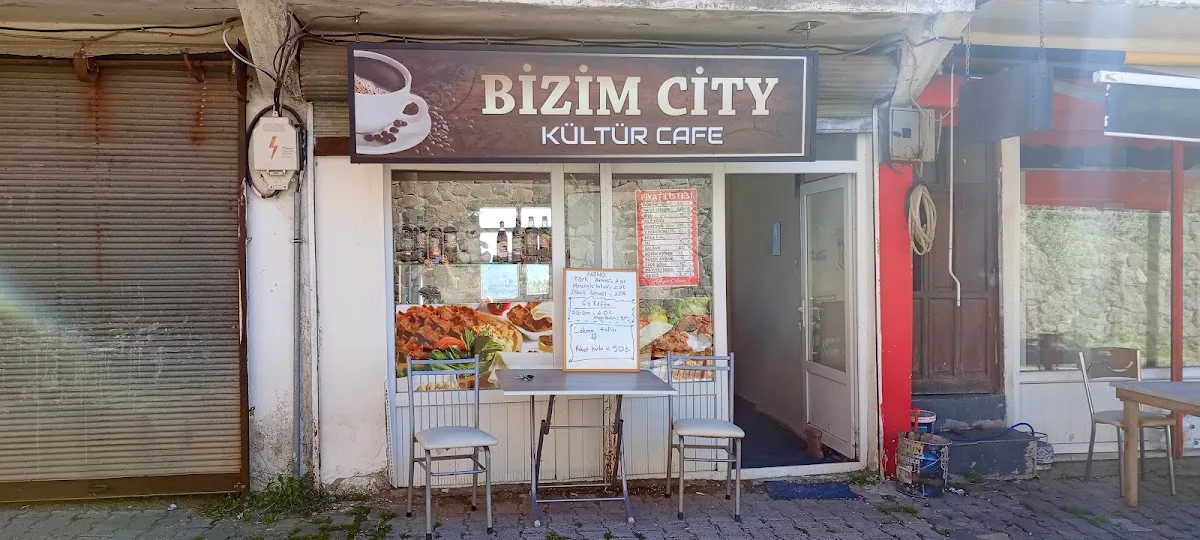 Bizim City... Kültür Cafe(Çiğköfte vs.)