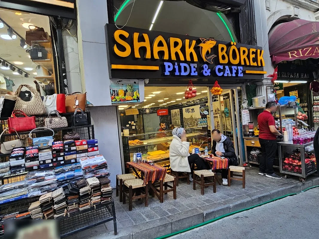 Shark Cafe
