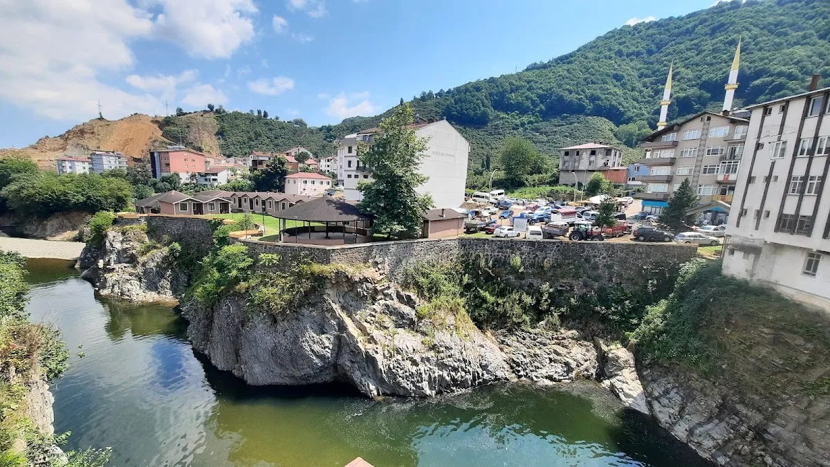 İkizce Meydan Parkı