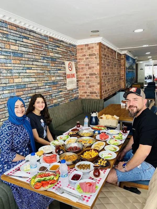 ES MENEMEN VE KAHVALTI SALONU