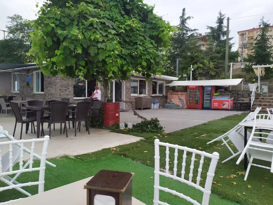 Ada Bahçe Cafe