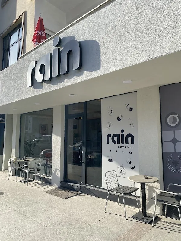 Rain Coffee & Dessert