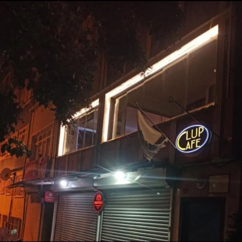 Clup Cafe