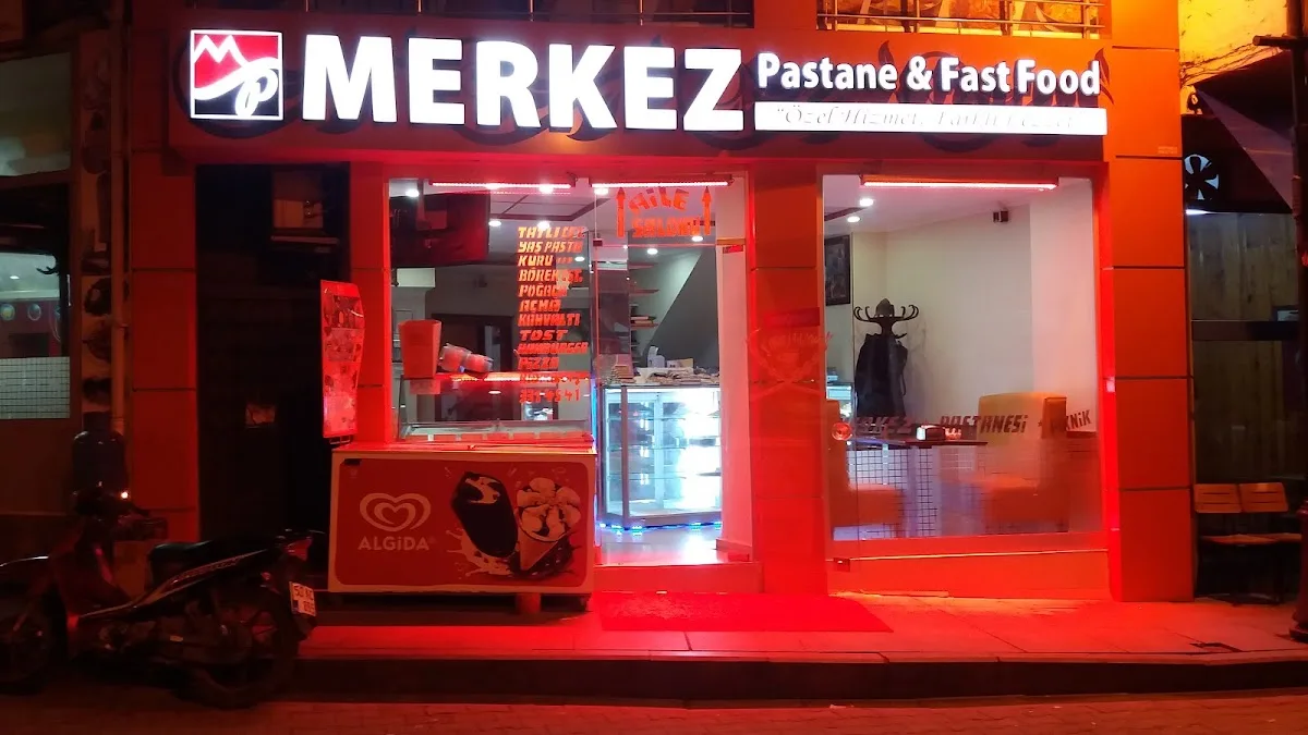 Merkez Pastanesi