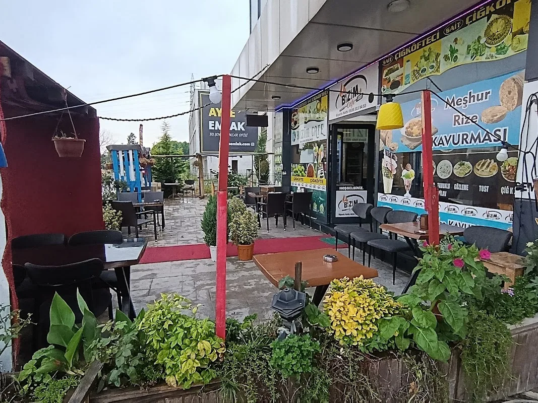 Bizim Cafe restorant ARİFİYE MERKEZ