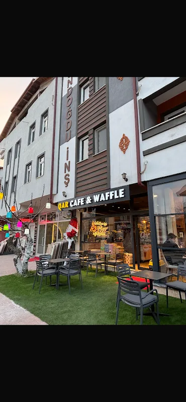 Qar waffle cafe
