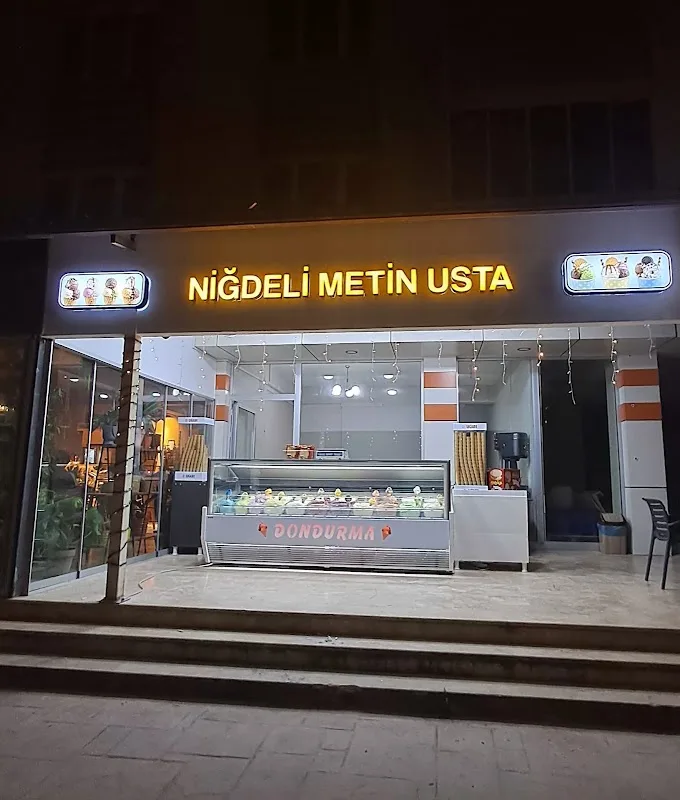 🍦NİĞDELİ METİN USTA DONDURMA VE TATLI🍦