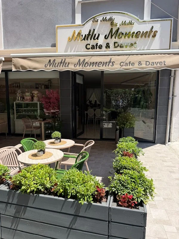 Mutlu Moments Cafe & Davet