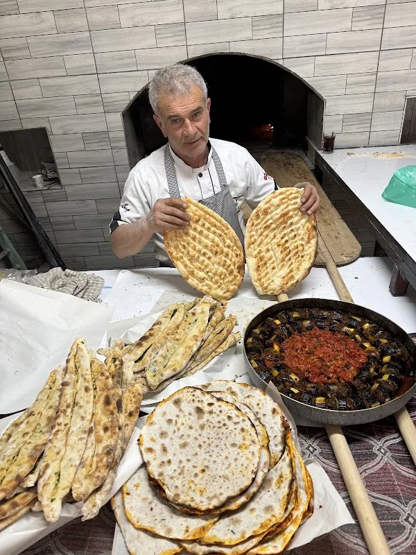 Bereket pide ve lahmacun fırını