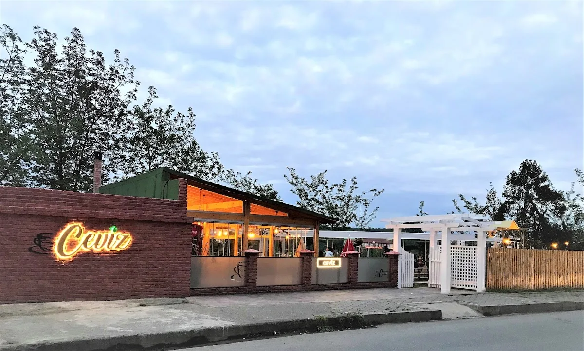 Ceviz Cafe & Restaurant