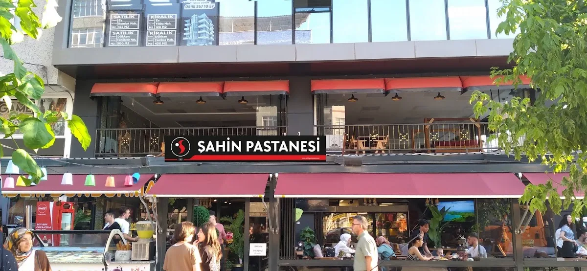 ŞAHİN PASTANESİ
