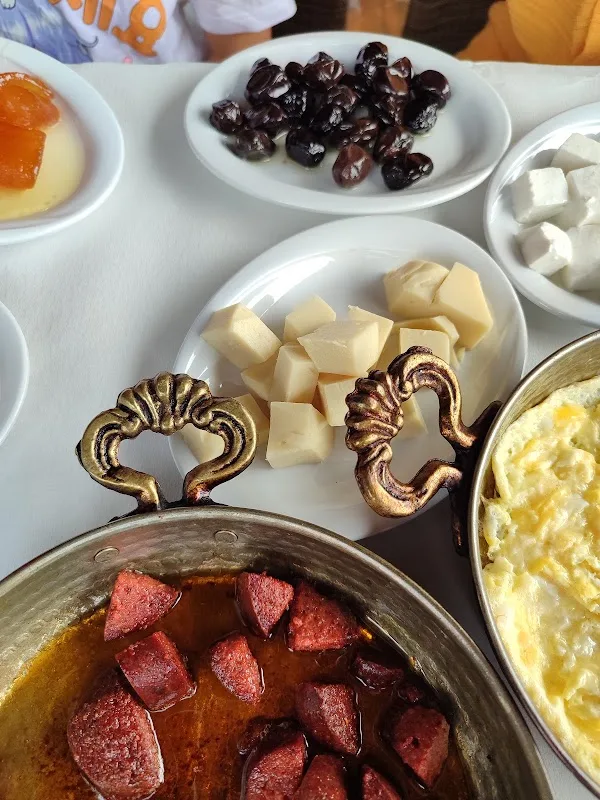 Kozan belediyesi iskele kafe restorant