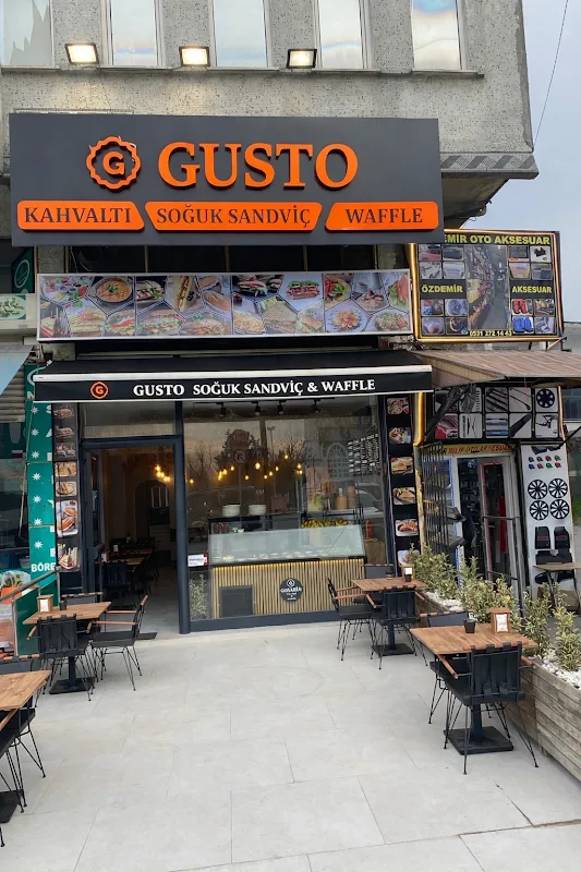 GUSTO Bolluca