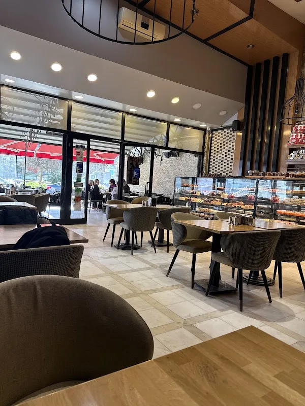 ÜMİT PASTA & CAFE